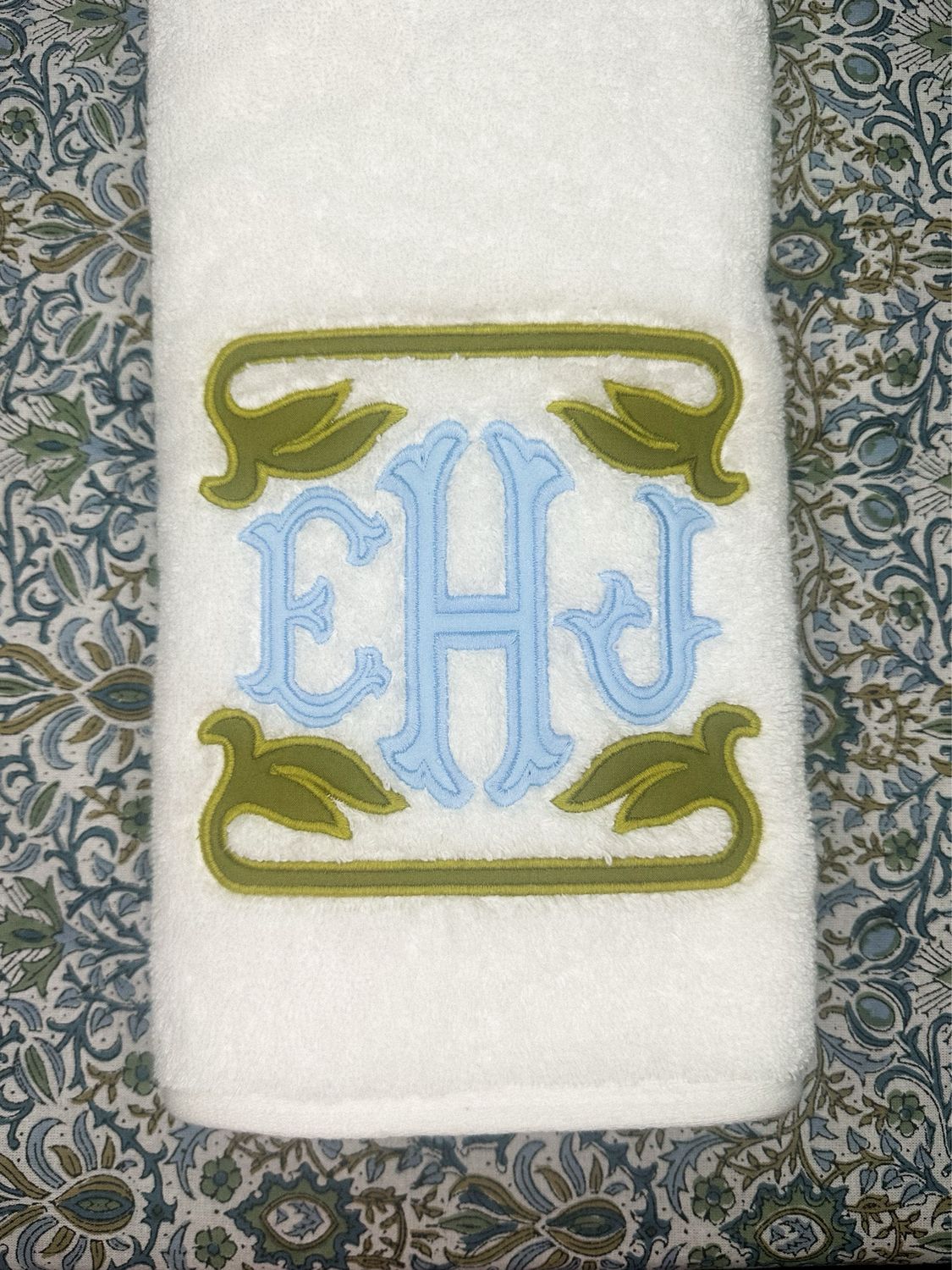 The Eden Monogram Border