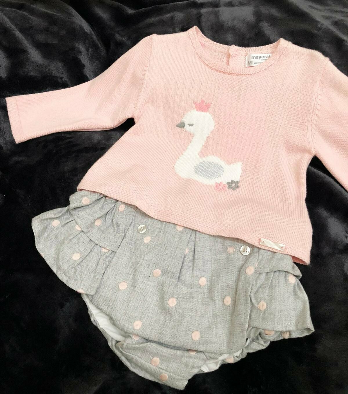 Ensemble haut en maille rose pale visuel canard blanc + culotte grise à poids roses