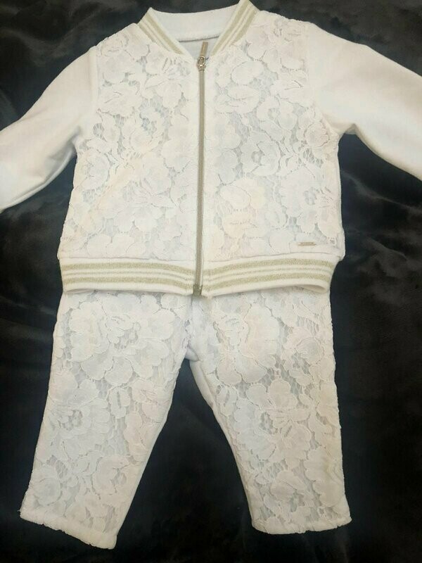 Ensemble veste dentelle blanche + pantalon legging dentelle blanche et finition or