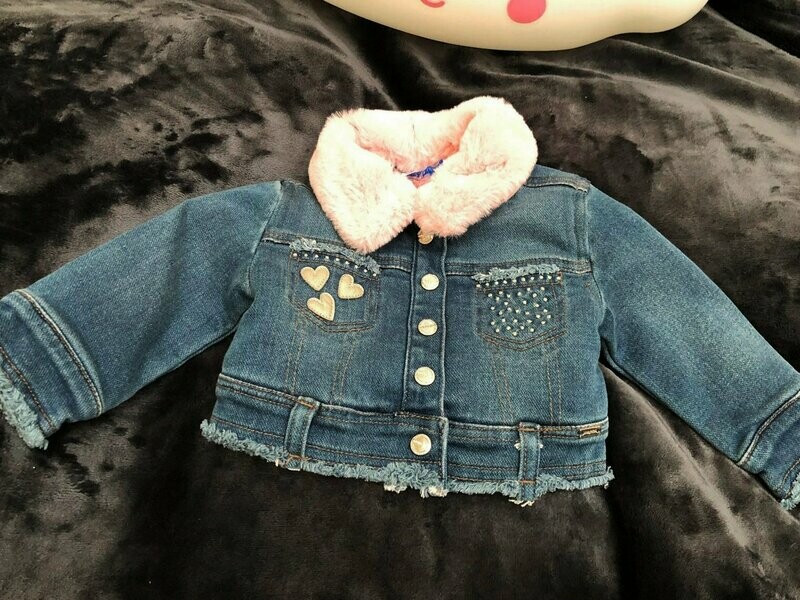 Veste en jeans bleu, col fourrure rose amovible