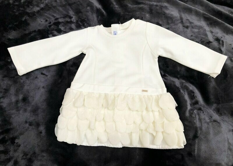 Robe blanc cassé "écailles"