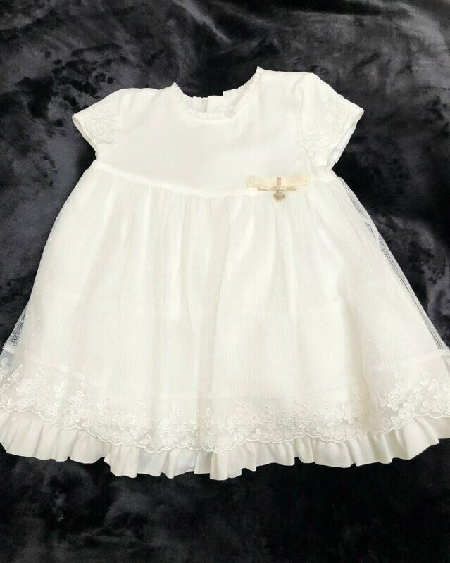 Robe dentelle blanc cassé plumetis