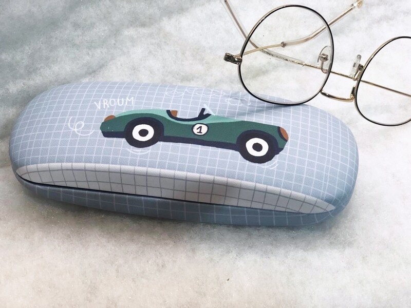 Boîte à lunettes + chiffon "VOITURE"