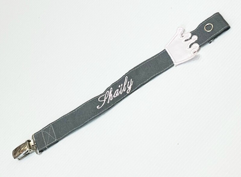 Attache tétine personnalisée "COURONNE/GRIS"