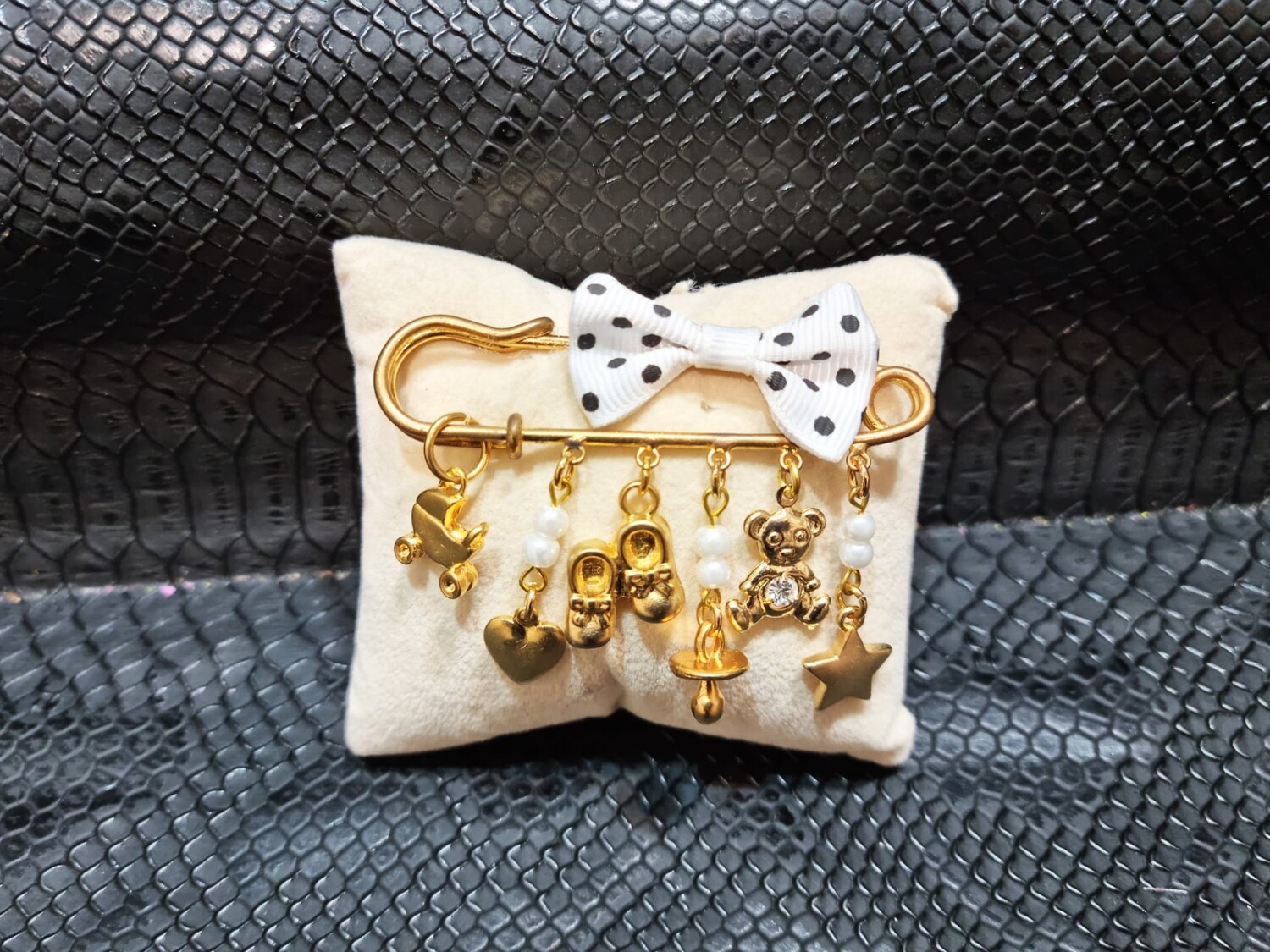 Broche "NOLAN"