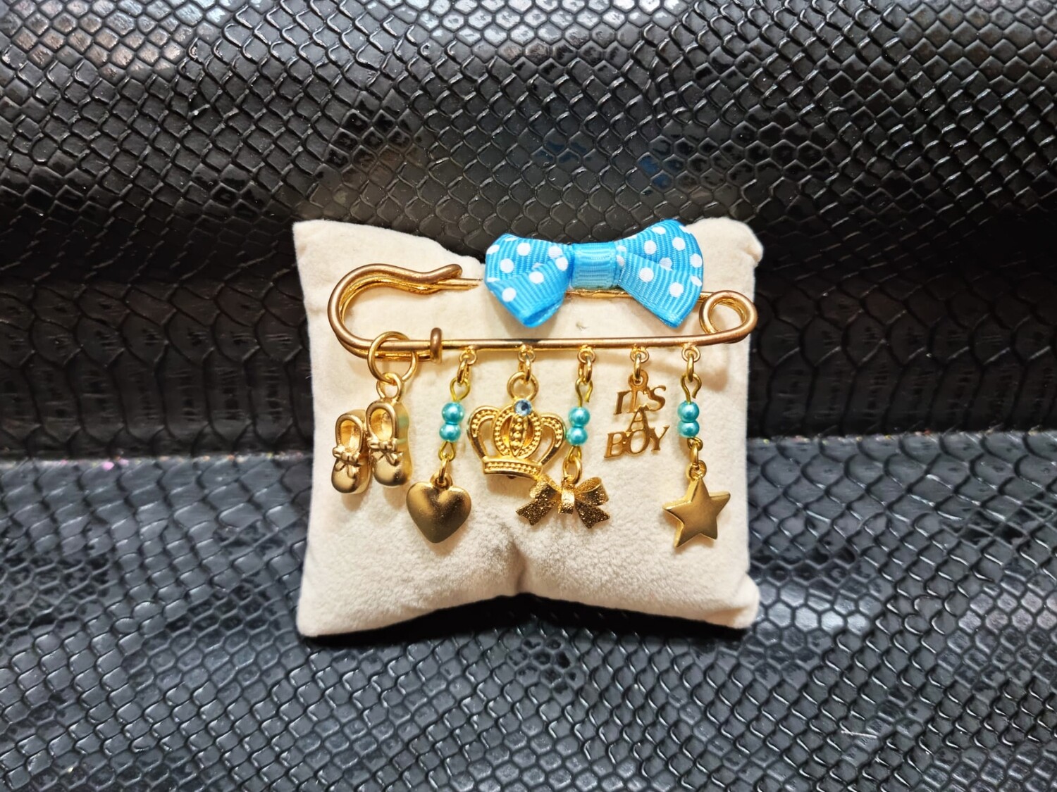 Broche "AARON"