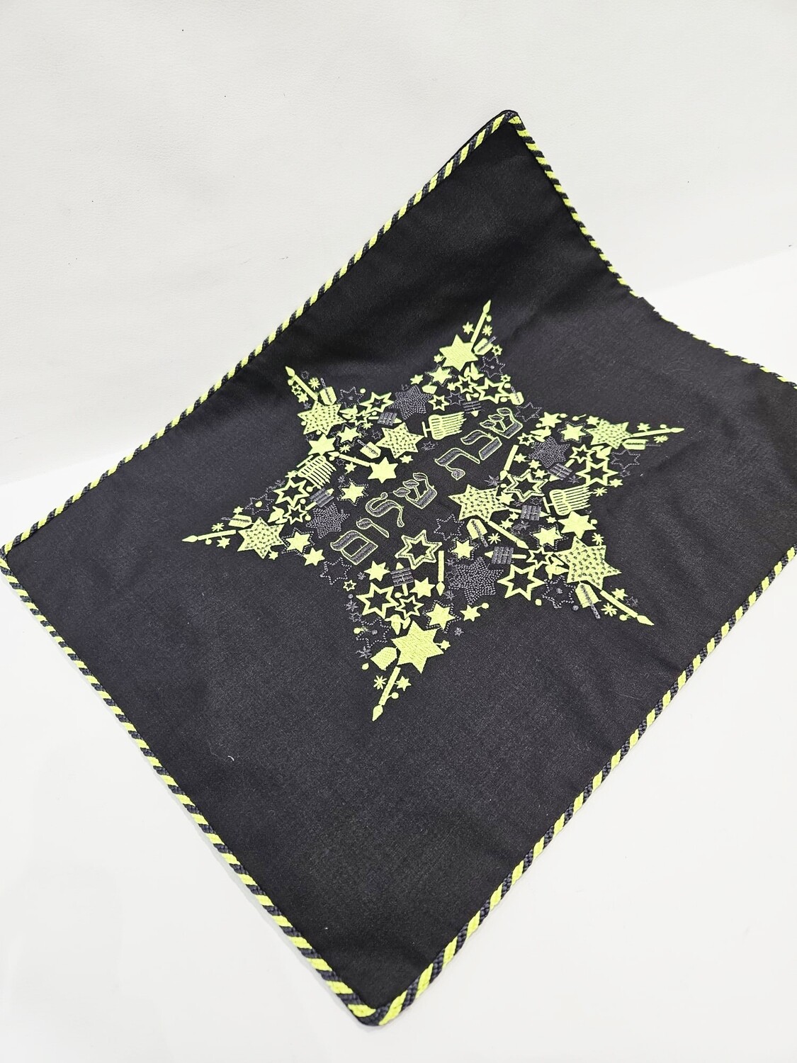 Couvre pain "MAGUEN NOIR/FLUO"