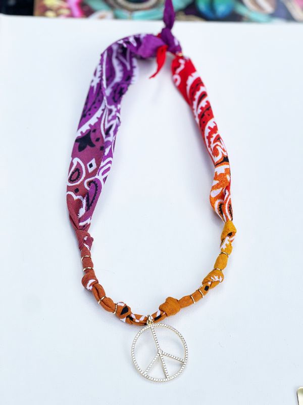 Collier "PAIX"