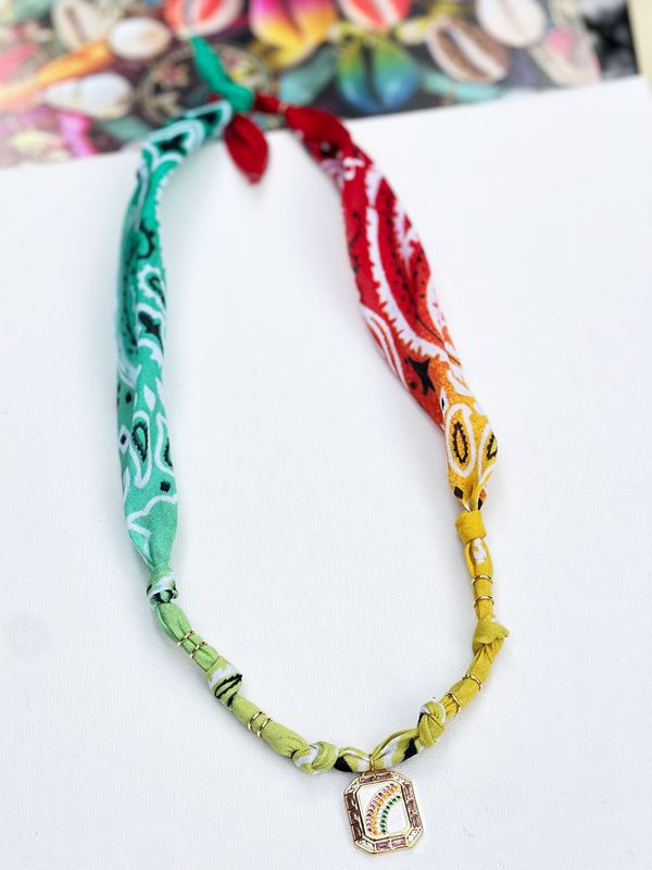 Collier "LIORA"