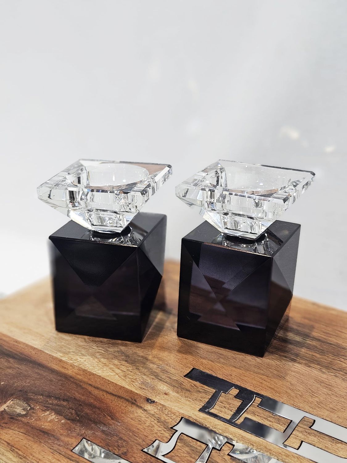 Bougeoirs "PARFUM NOIR"