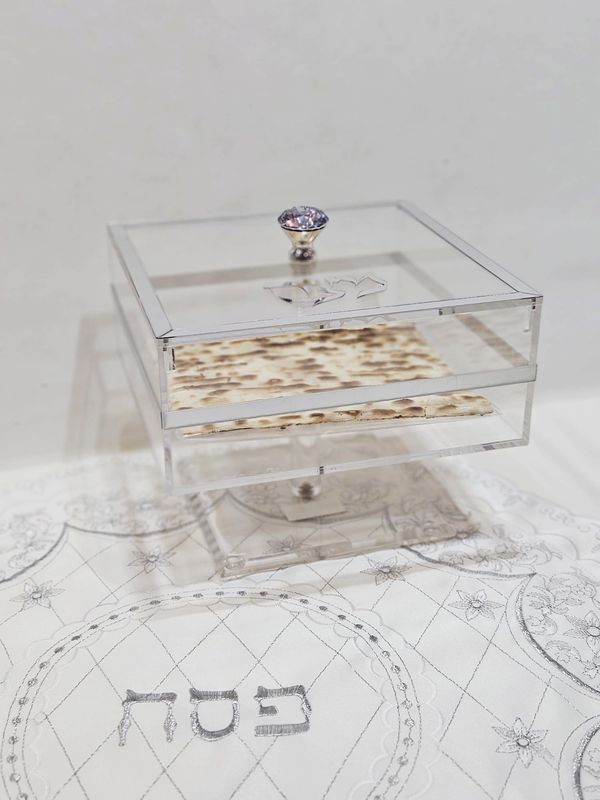 Boîte à matza sur pied "ARGENT"