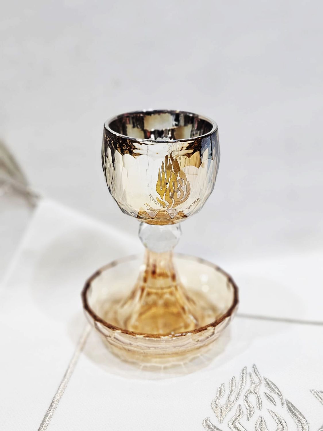 Verre de kiddouch "NAHMAN AMBRE"