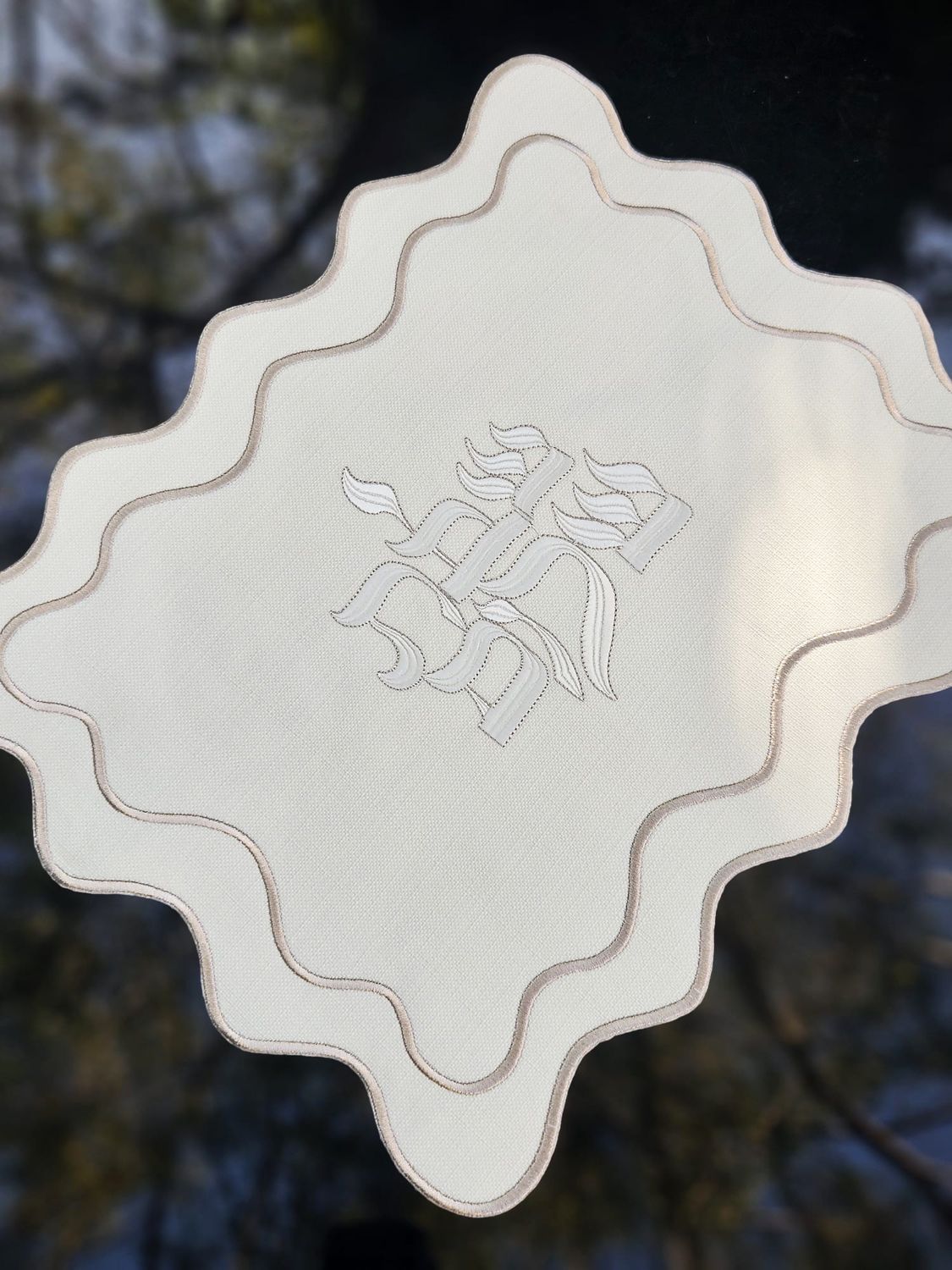 Couvre pain festonné "JOIE"