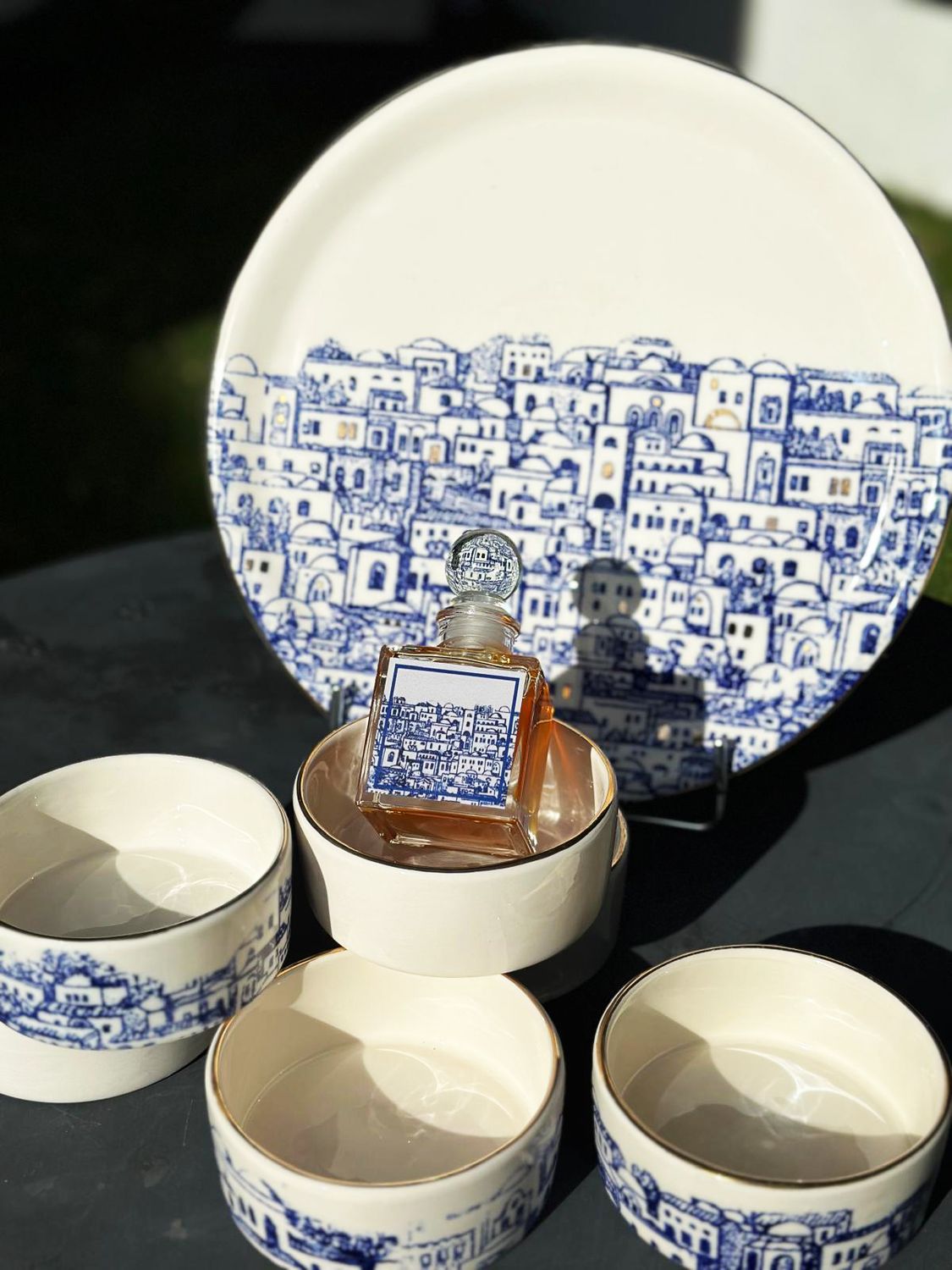 Plateau et 3 coupelles "LES TOITS BLEUS"
