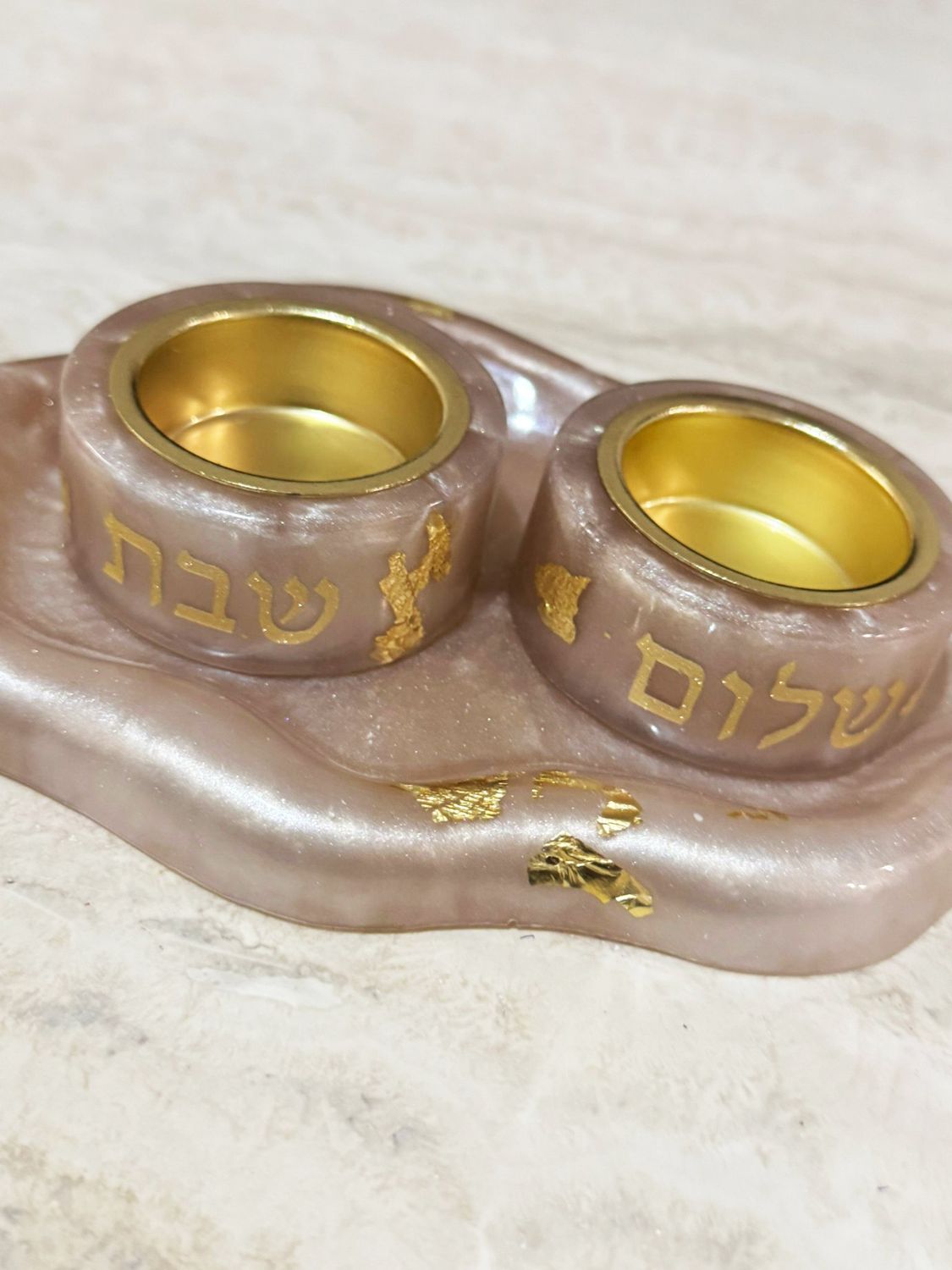 Bougeoirs en résine "NUDE"