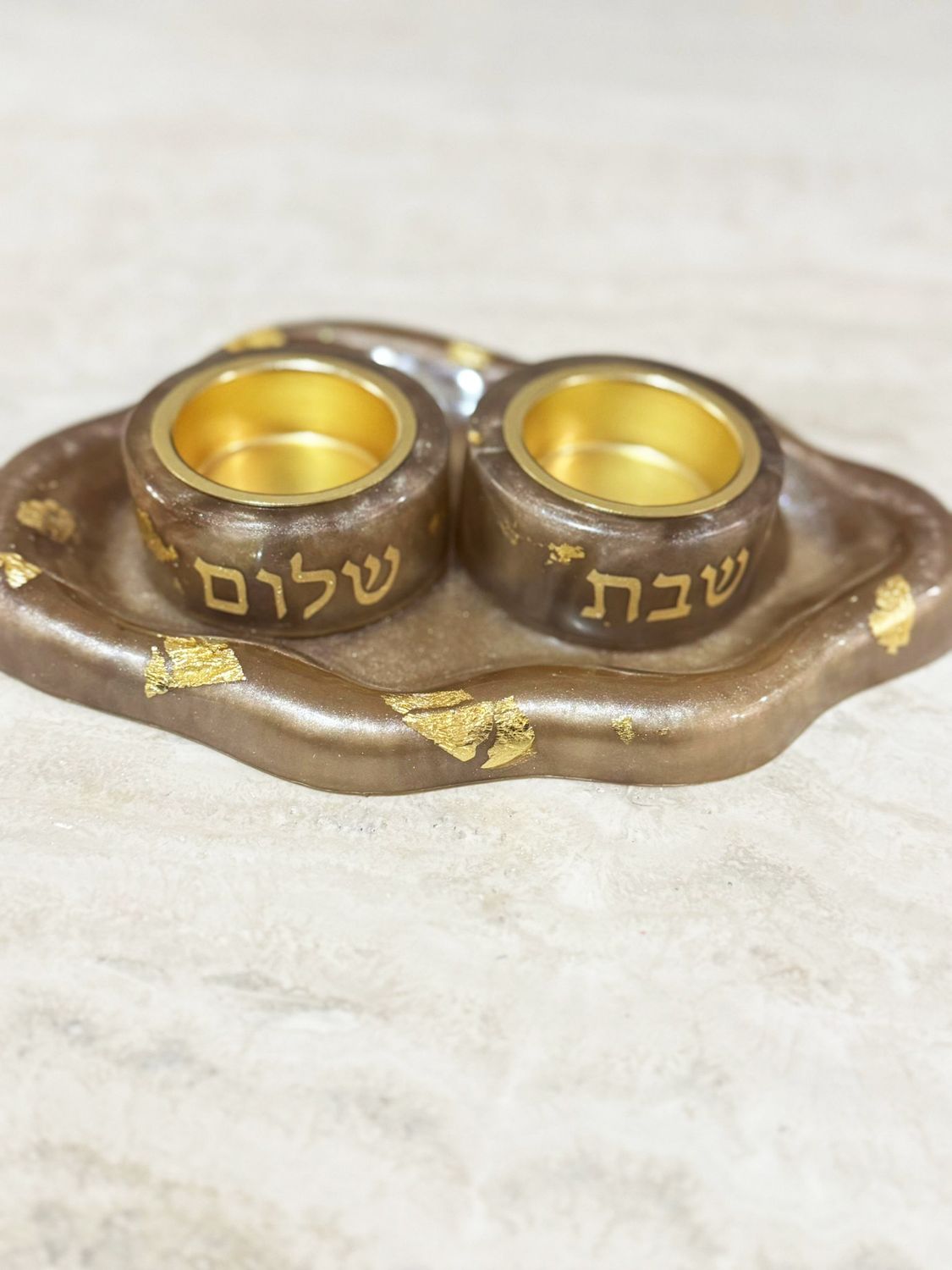 Bougeoirs en résine "MARRON"