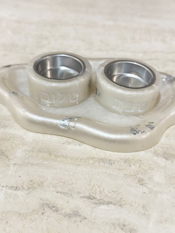 Bougeoirs en résine "BLANC/ARGENT"