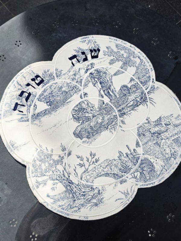 Couvre pain camélia "TOILE DE JOUY"