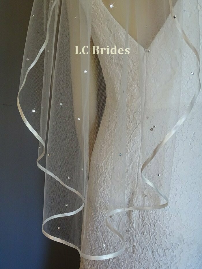 1 Tier Crystal Wedding Veil - Satin Edge
