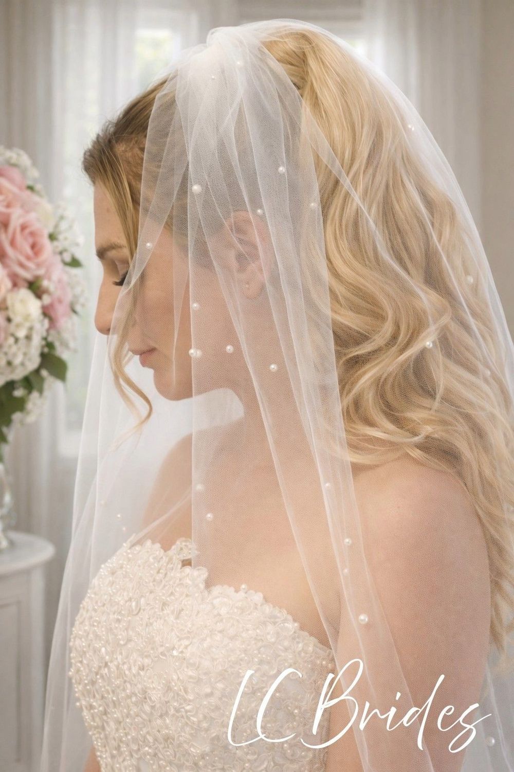 MAISIE | One Layer Wedding Veil with Scattered Pearls