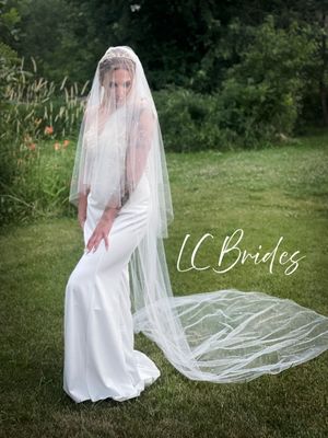 MAYA | 3 Tier Cluster Sparkling Crystal Cathedral Wedding Veil