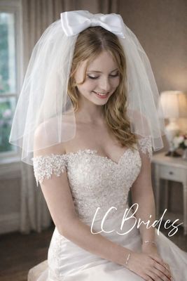 Eloise Veil | Romantic Pouf Soft Tulle Short Bridal Veil Eloise Veil | Romantic Pouf Soft Tulle Short Bridal Veil