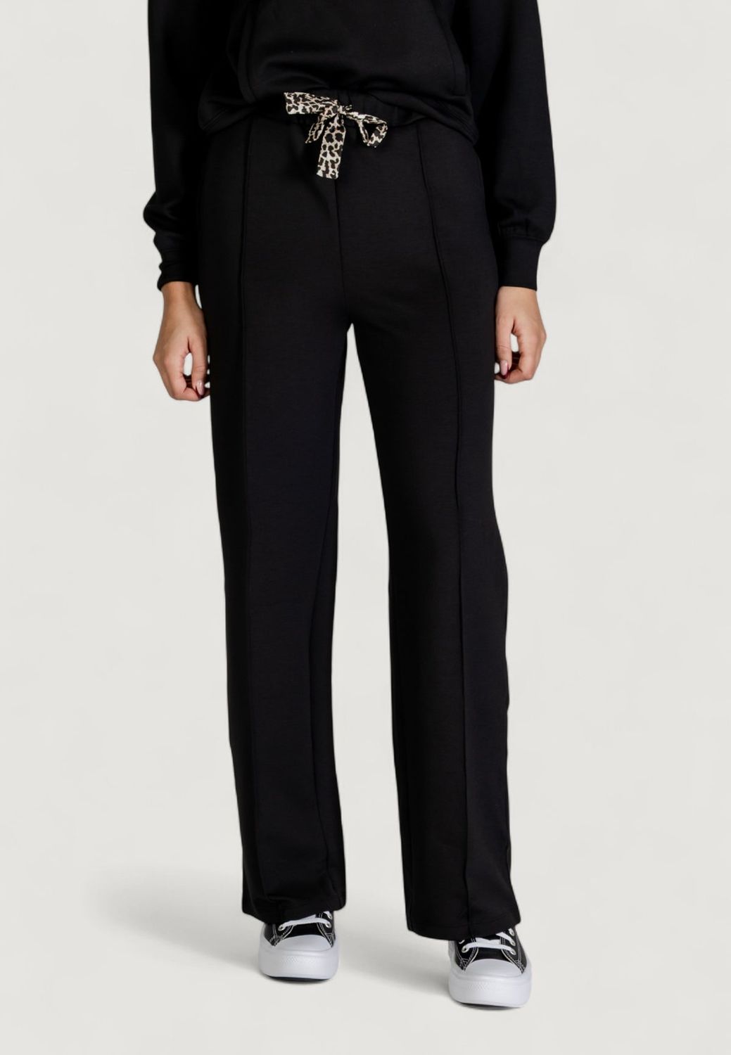 Only Pantaloni Sportivi Onlalina Life Leo String Nero