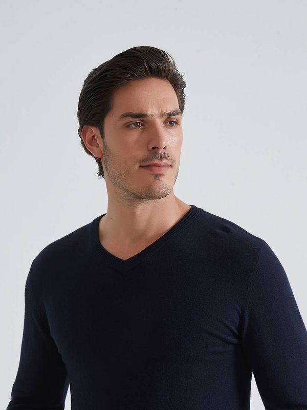 Yves Enzo Paris Maglione Slim collo a V in Viscosa Blu Scuro