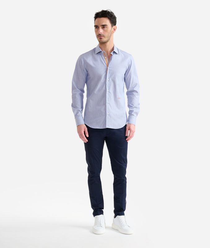 Alviero Martini 1A Classe Camicia slim in cotone a righine con toppe Geo Classic Blu chiaro