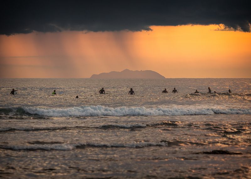 Surfisti e Gorgona