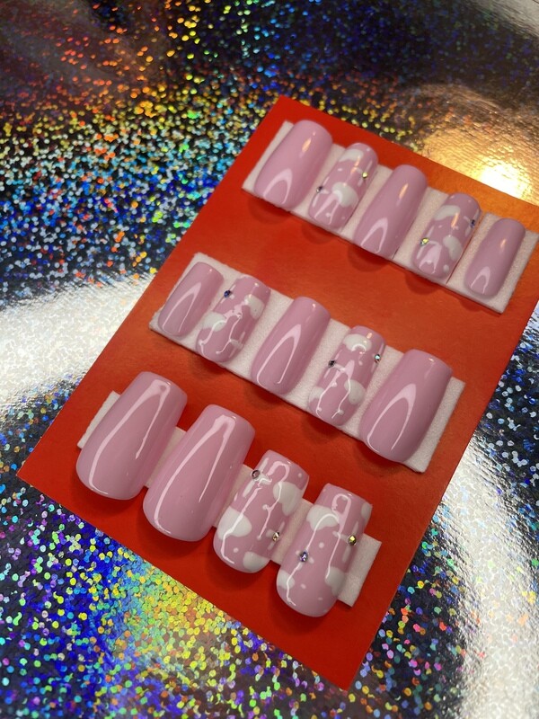 Cloud nails