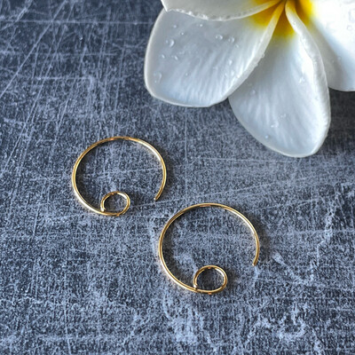 Round Ear Wires, Gold-plated Brass, 16mm with open loop, 22 gauge. Sold per package of 10 pairs.