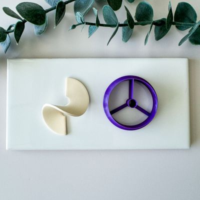Circle Cutter With A Slit #03 Polymer Clay Cutter