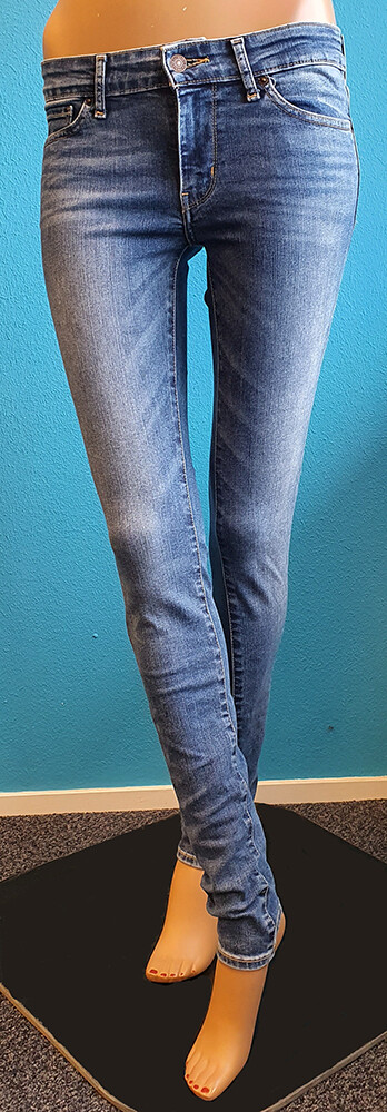 Levi's skinny jeans. Maat 27