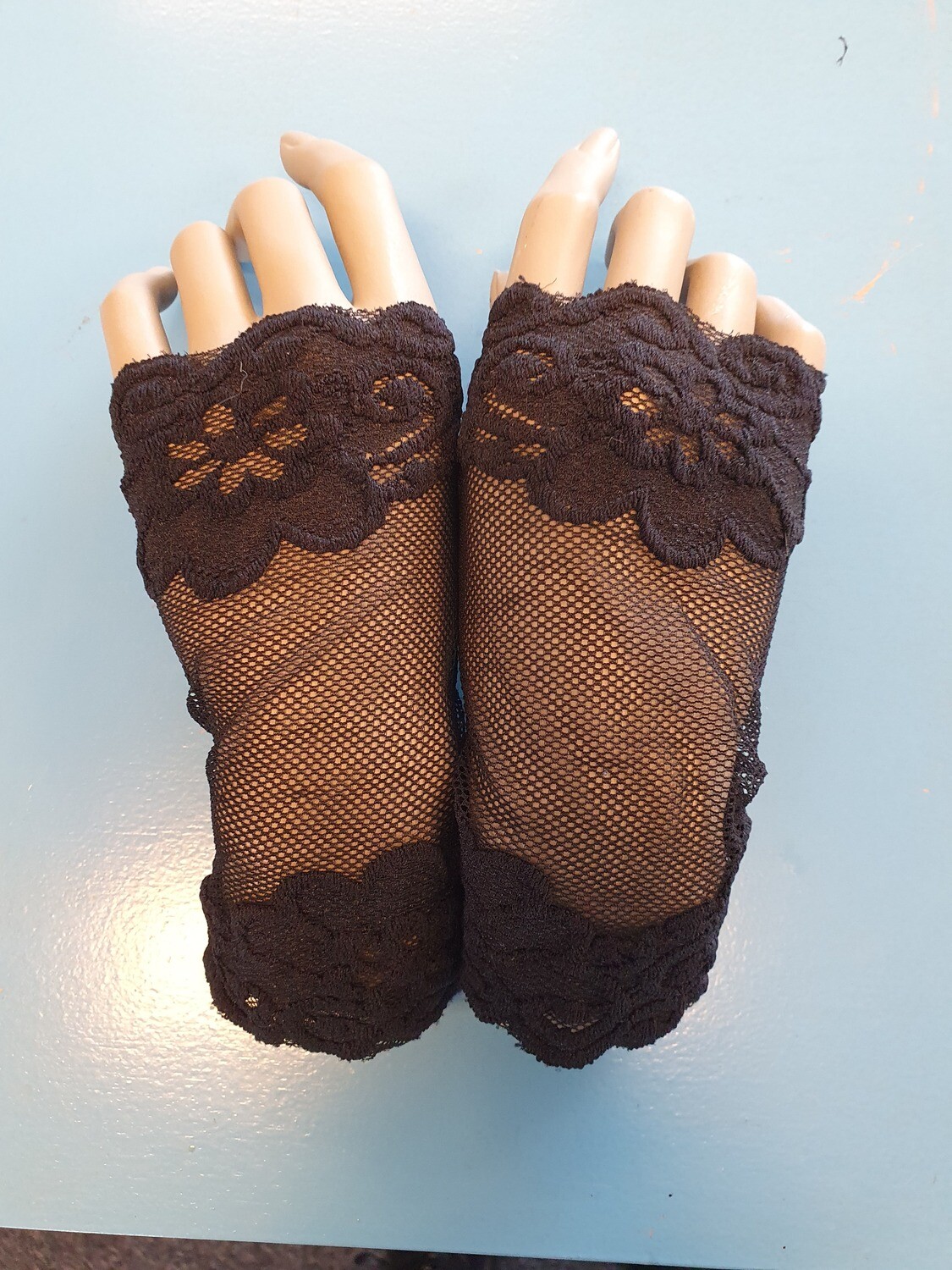 Zwart kanten handschoentjes. One size