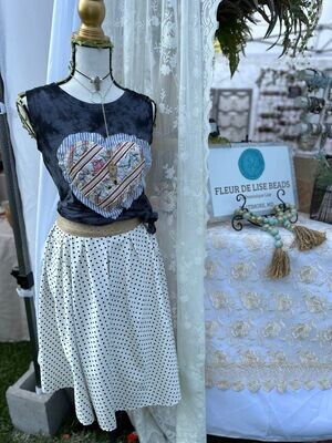 EMBELLISHED SLEEVELESS T-SHIRTS