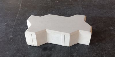 Zickzack Pflastersteine aus Beton in weiß