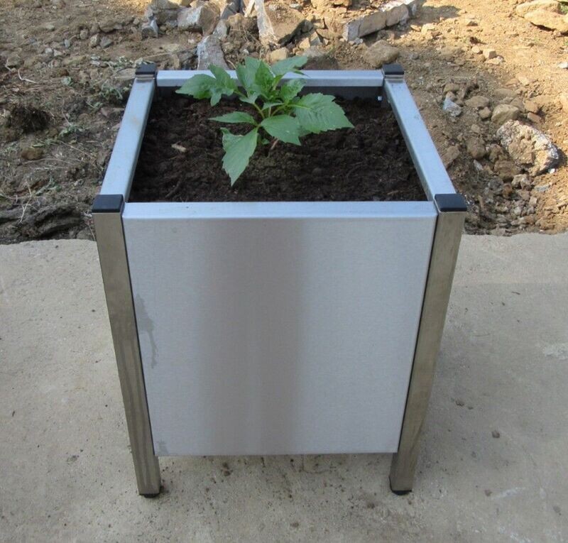 Pflanzkübel aus Edelstahl für Garten