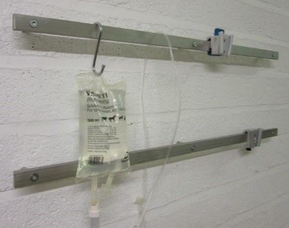 Wandschiene aus Edelstahl für medizinische Geräte Wandschiene aus Edelstahl für medizinische Geräte