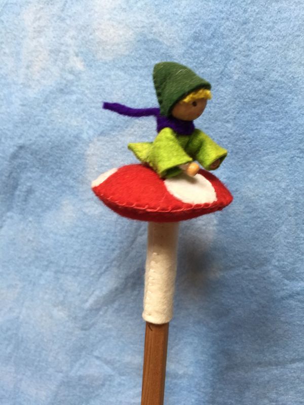 Potloodpopje Kaboutertje op Paddenstoel