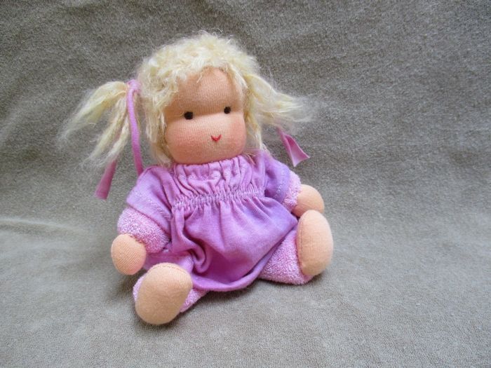 Poppeke Puk  Roze ( Bibi)