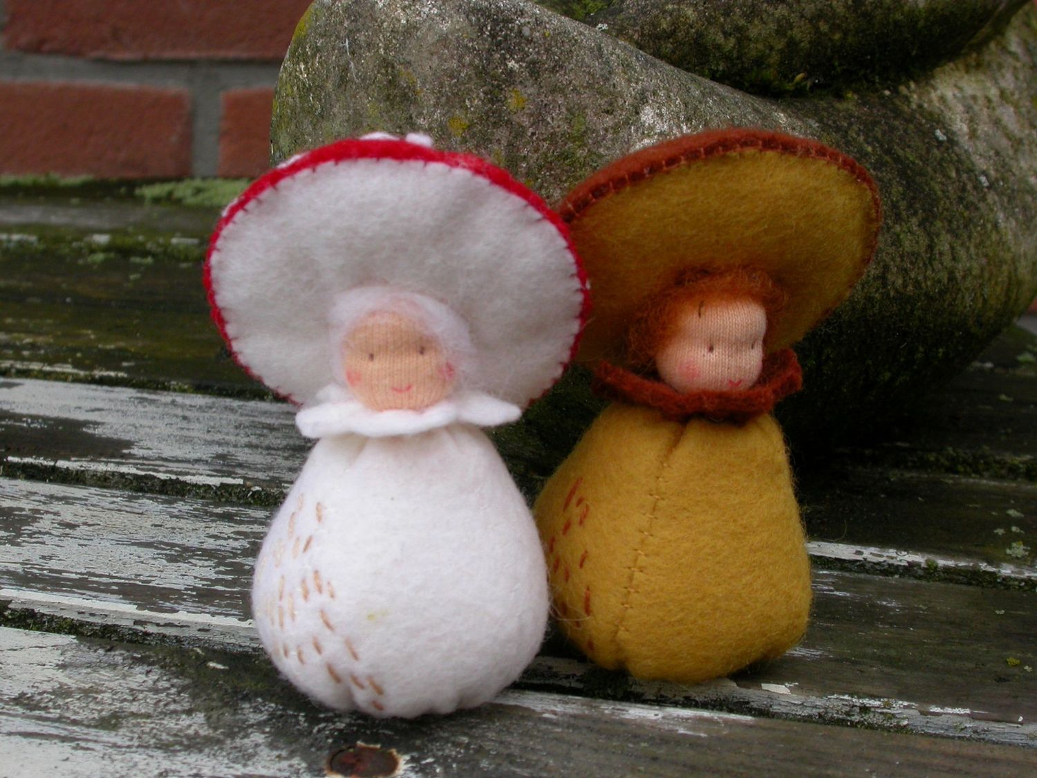Paddestoelpopjes ( Mieke Stender)