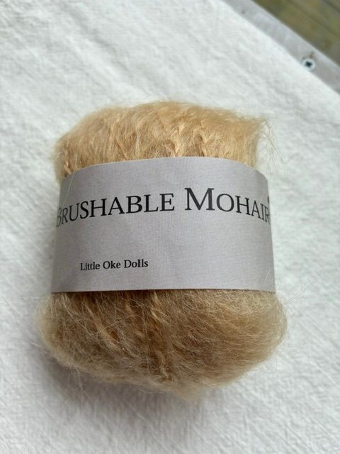 Wild Brushable Mohair garen Blond  ( 30 gram )