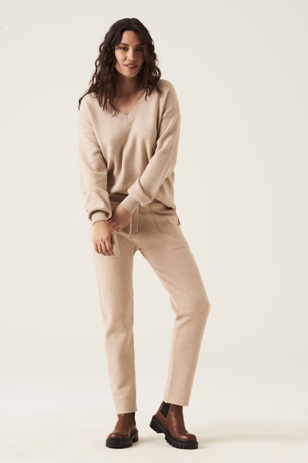 beigefarbene Loungewearhose