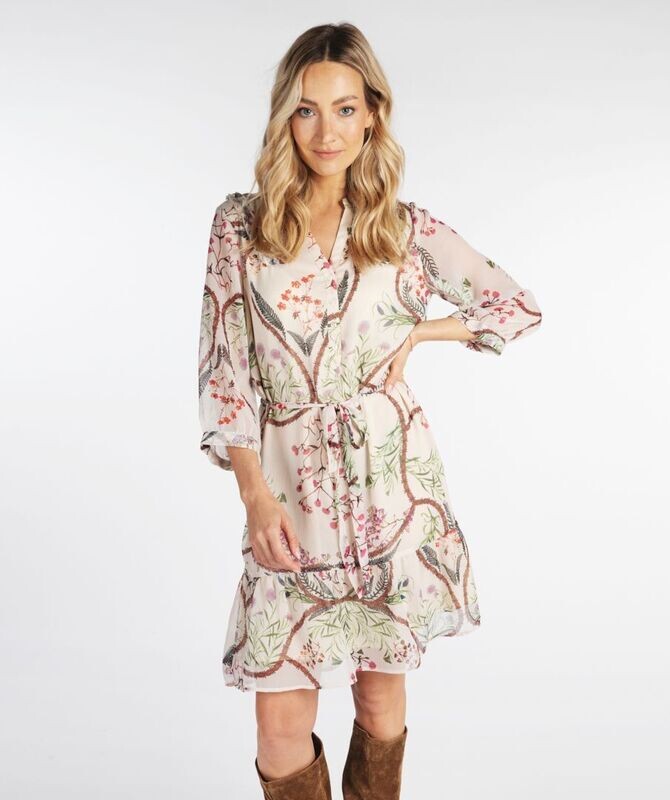 süßes florales Kleid süßes florales Kleid