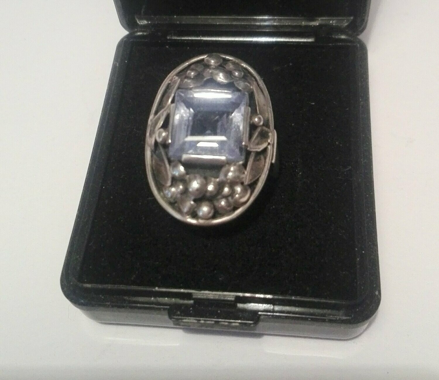 Schöner schwerer Jugendstile Ring 800er Silber hellblauer Stein