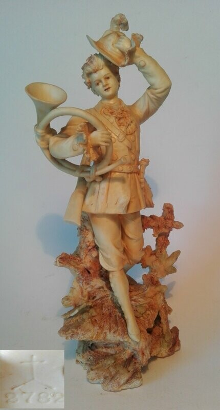Mann Historismus Figuren aus Bisquit Porzellan
H:25cm Mann Historismus Figuren aus Bisquit Porzellan
H:25cm
