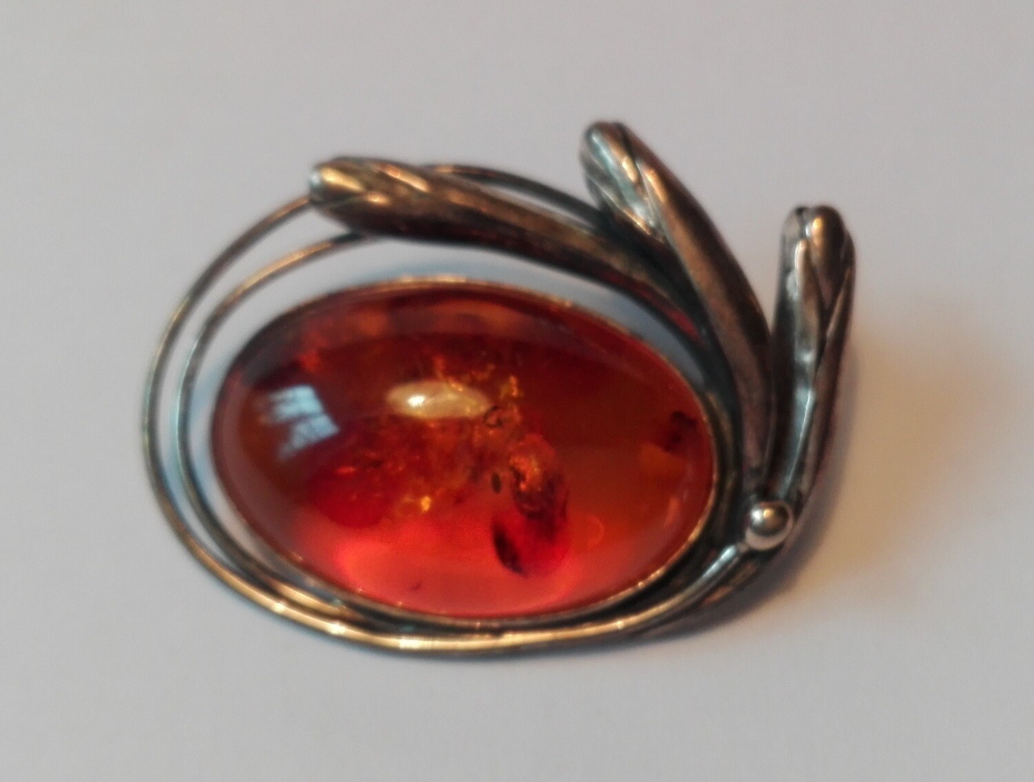 Alte Bernstein – Brosche versilbert