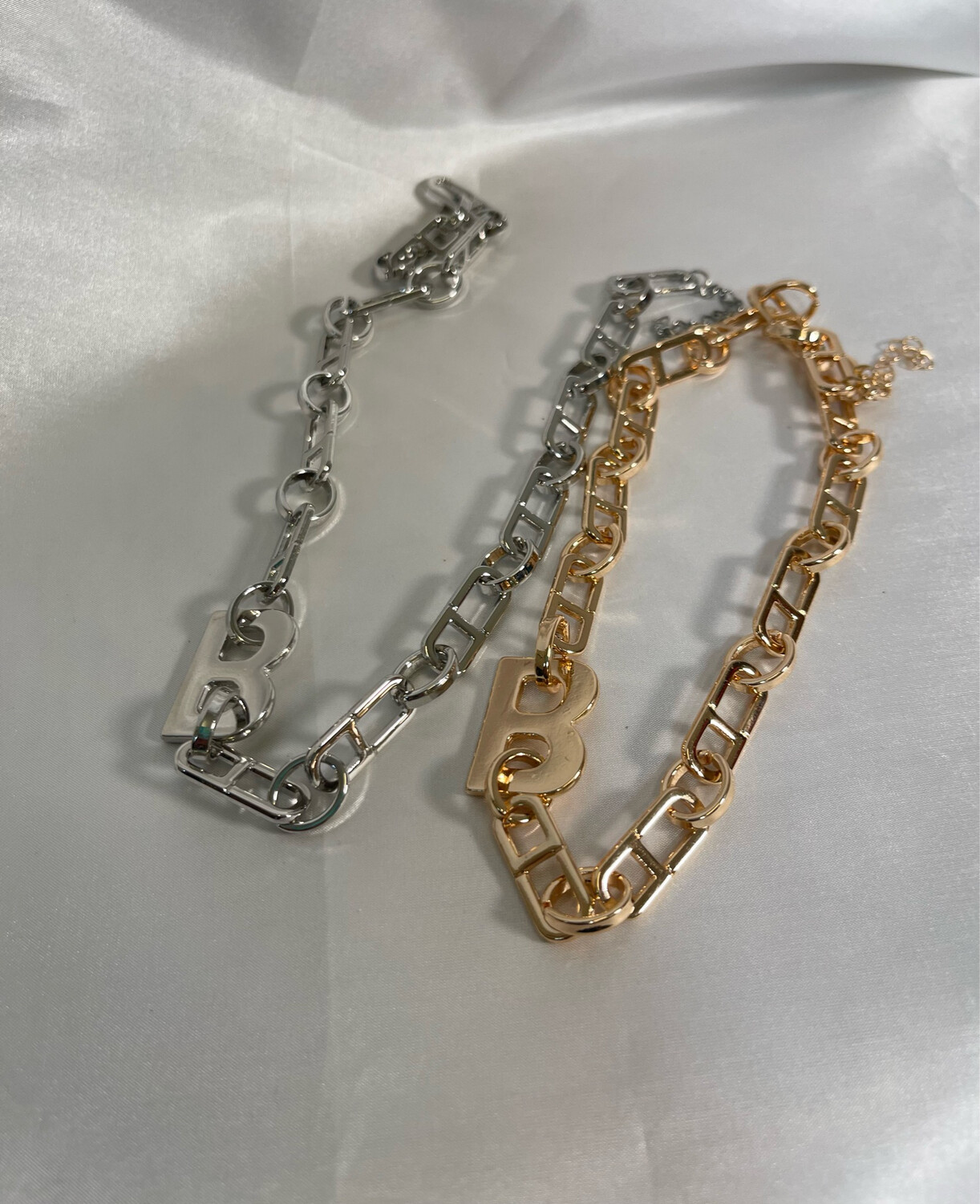Bella hoop necklace