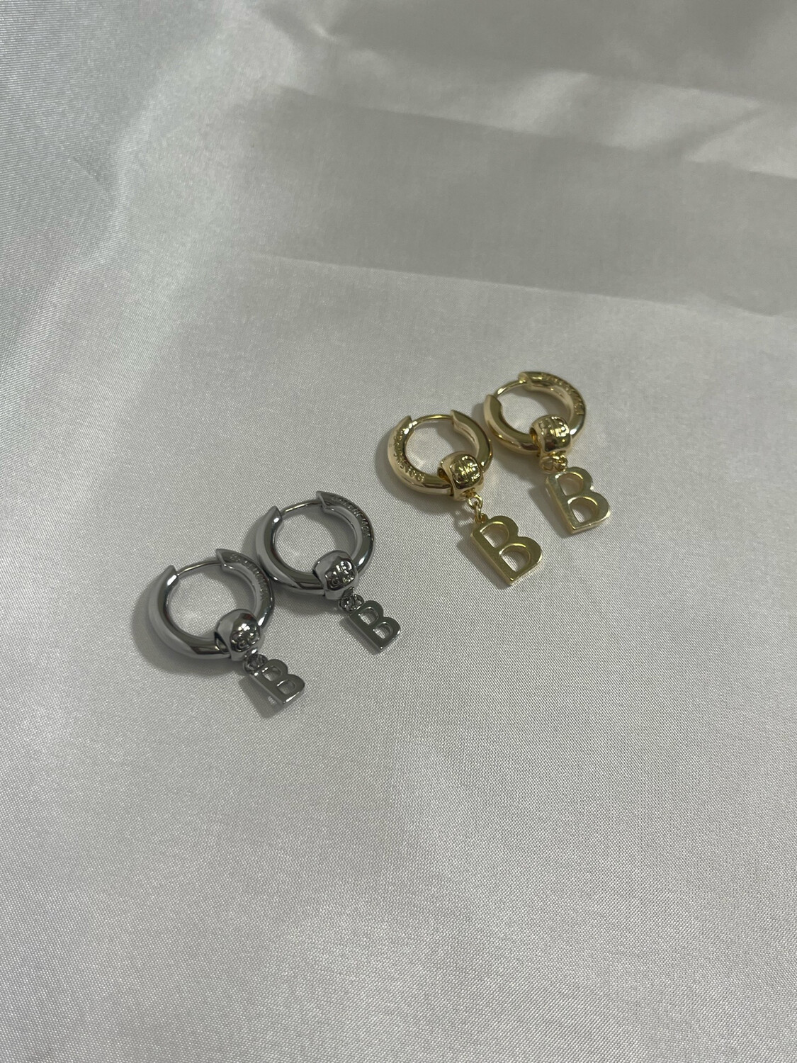 Bella dangle hoops
